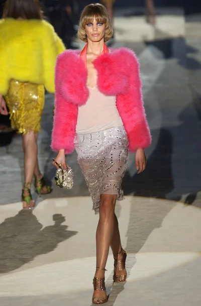 Look 32
